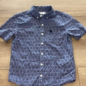 Abercrombie Kids Navy Patterned Button Down Shirt size 7/8